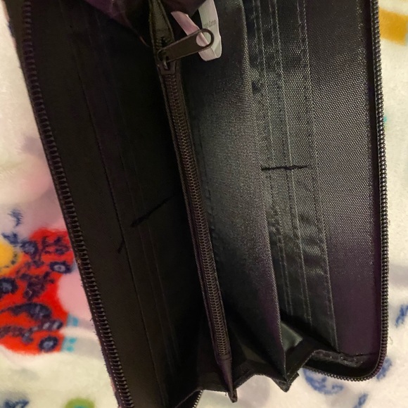 Wallet - Picture 2 of 3